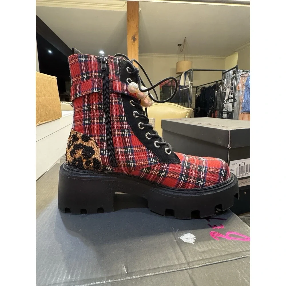 Betsey Jonnie Boots Women Heathr Red Plaid Size 9.5 Holiday Pearl Sequin Animal
